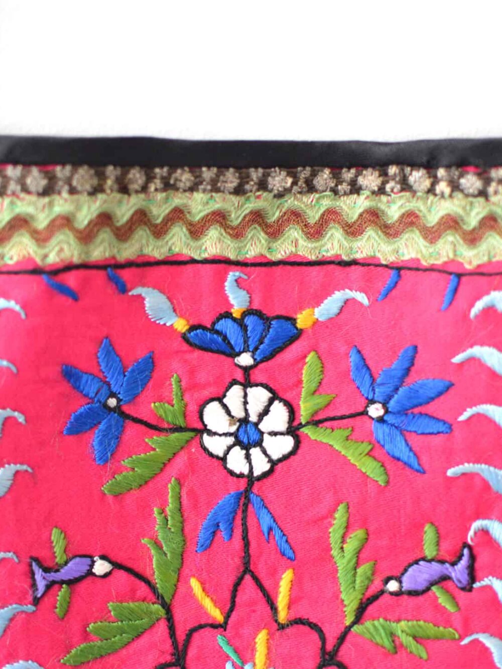 Early 1960s Vintage Hand-Embroidered Bag