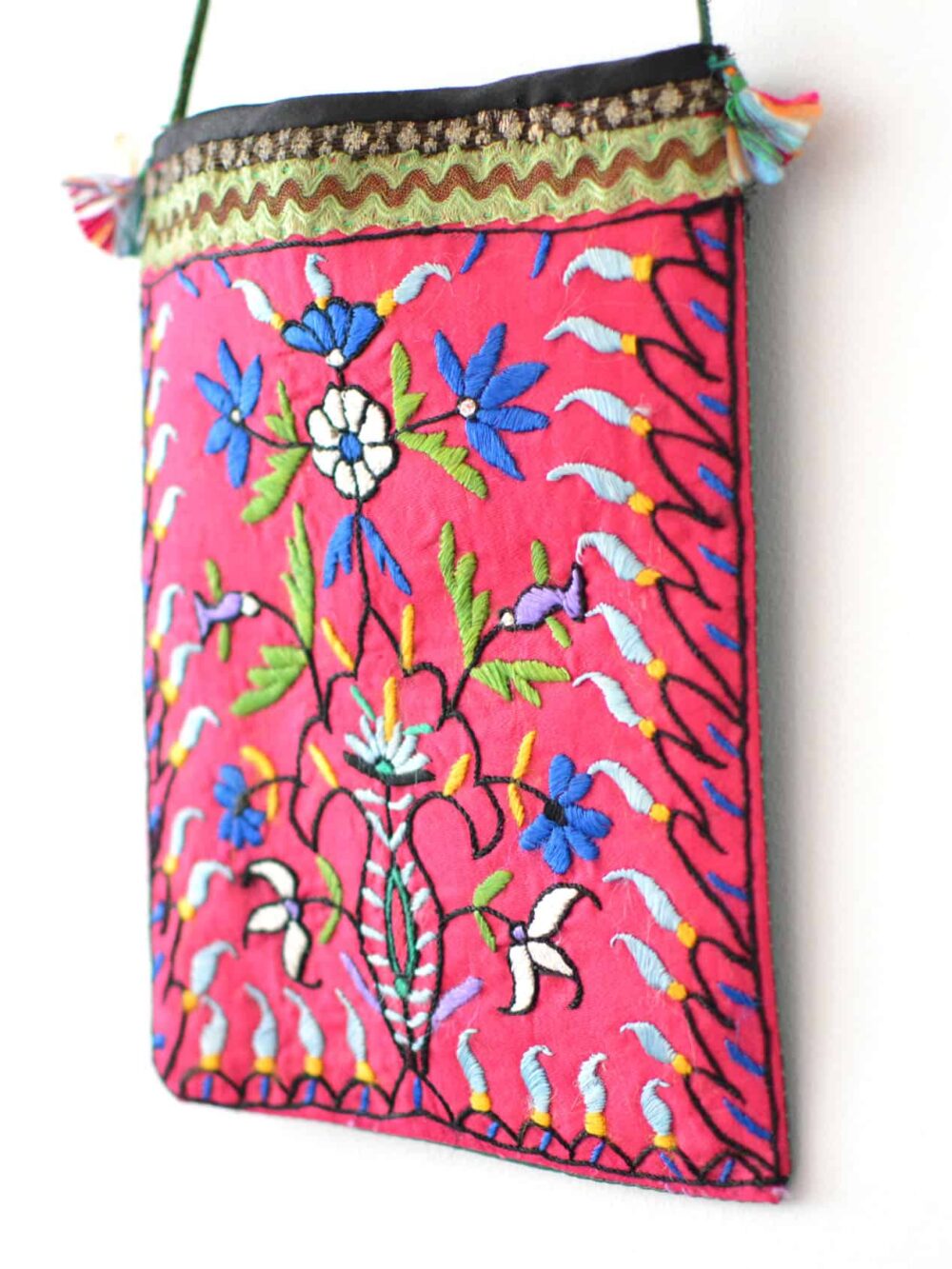 Early 1960s Vintage Hand-Embroidered Bag