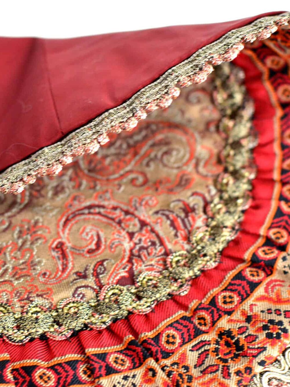 Cream And Red Termeh (Persian Fabric) Round Tablecloth