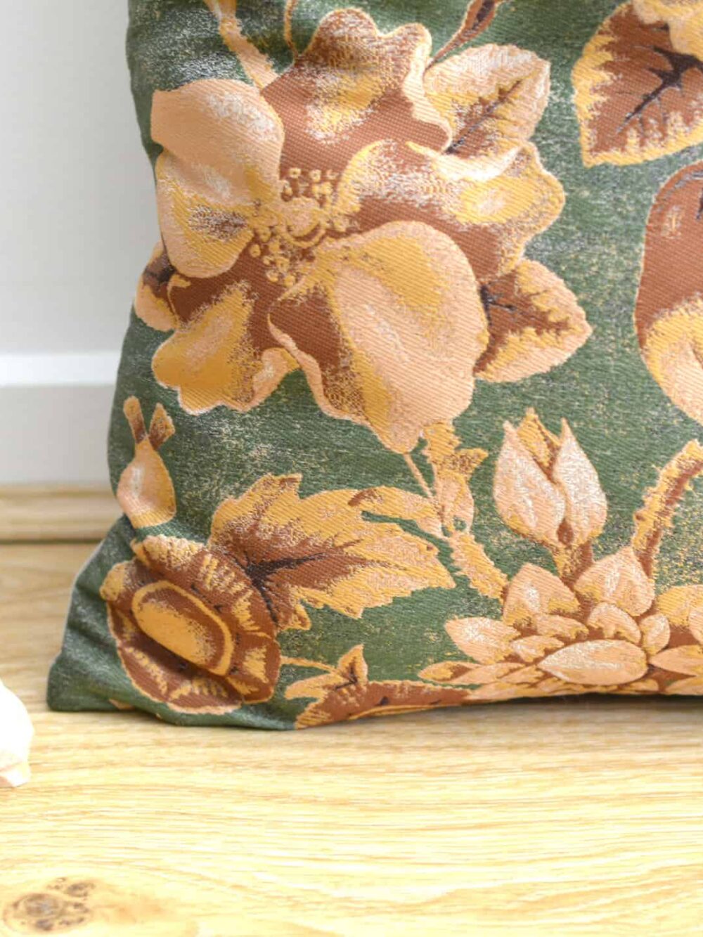 Tapestry and Velvet Fabric Cushion Cover