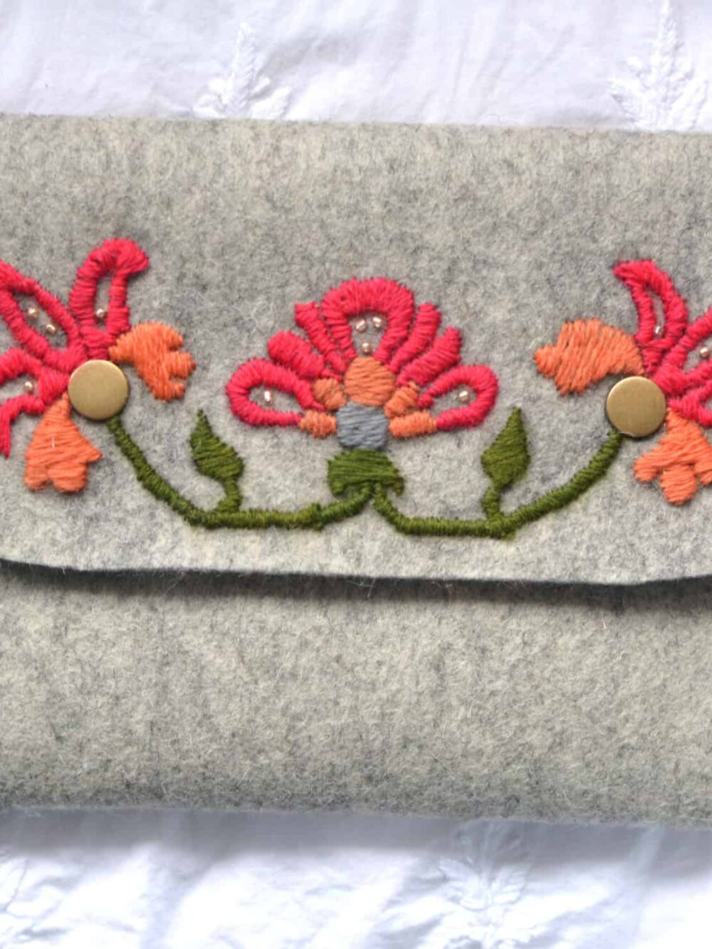 Embroidery Wool Felt Clutch Bag