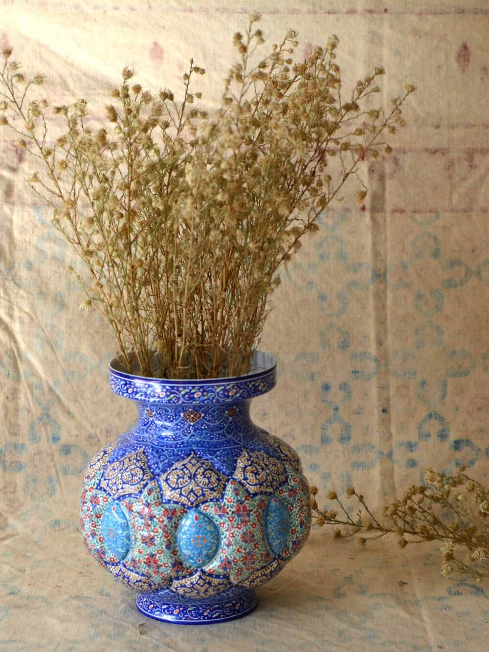 Hand-painted enamelled vase (MinaKari)