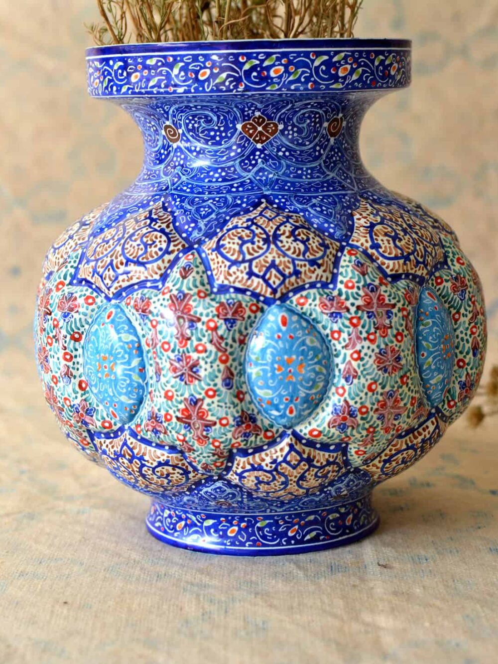 Hand-painted enamelled vase (MinaKari)