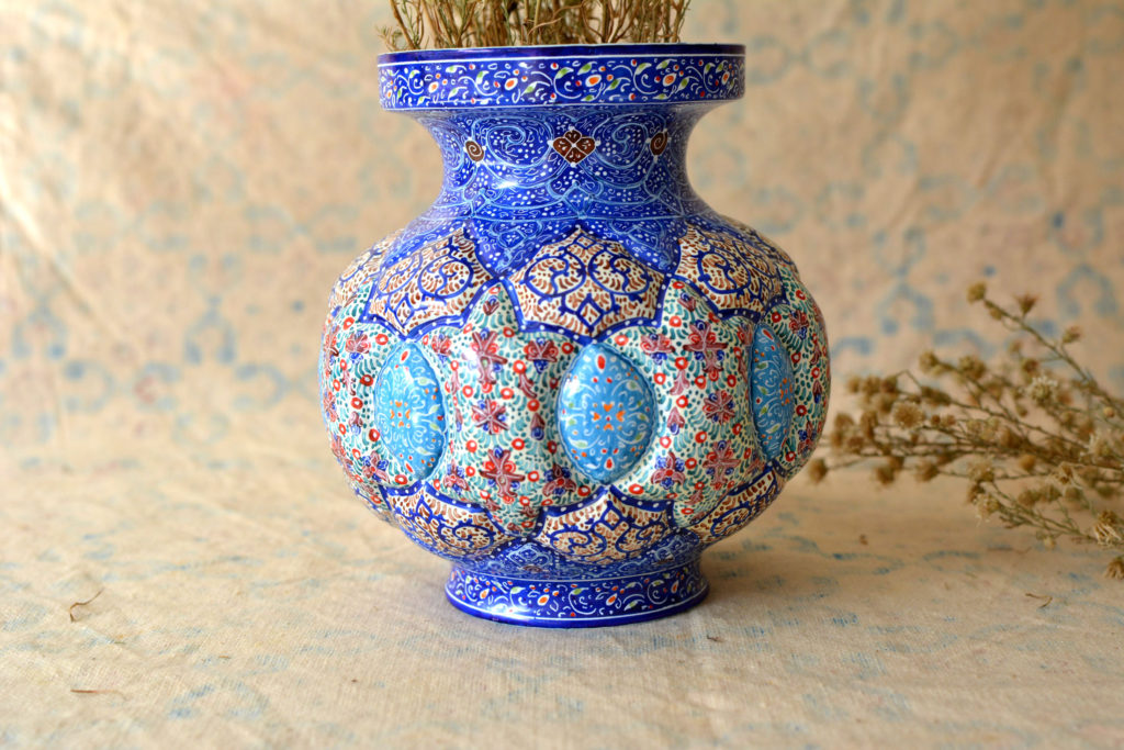 Hand-painted enamelled vase (MinaKari)