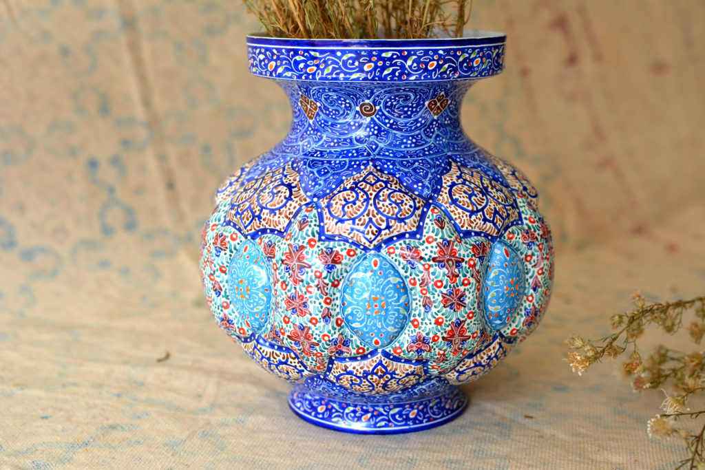 Hand-painted enamelled vase (MinaKari)