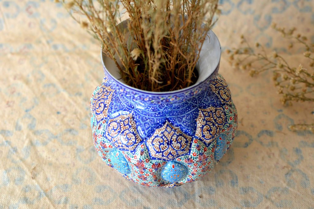 Hand-painted enamelled vase (MinaKari)