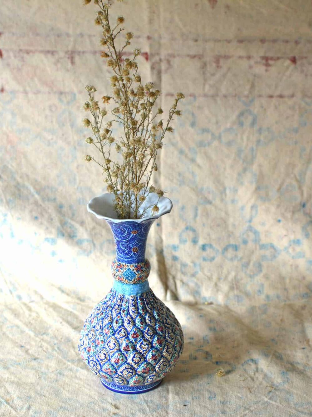 Hand-painted enamelled vase (MinaKari)