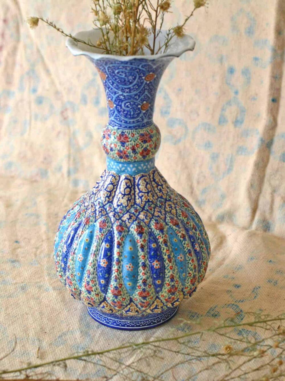 Hand-painted enamelled vase (MinaKari)