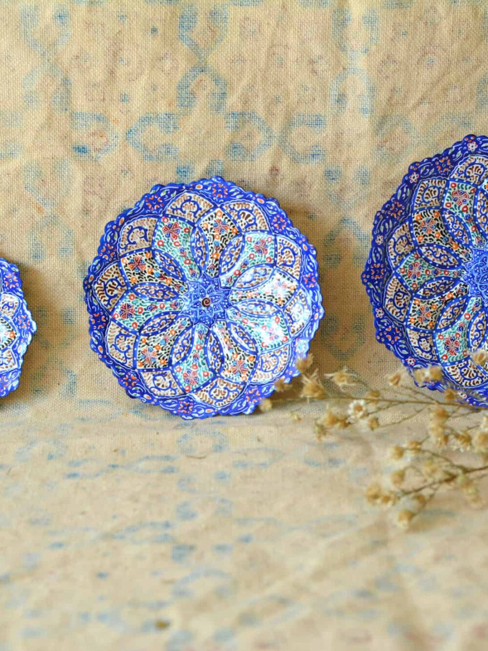 Set of 3 hand-painted enamelled plates