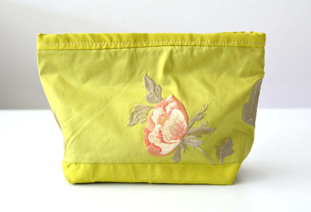 Vintage Japanese Embroidered Silk Pouch