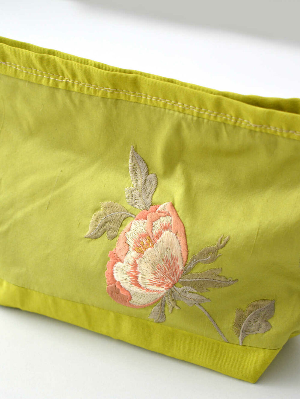 Vintage Japanese Embroidered Silk Pouch