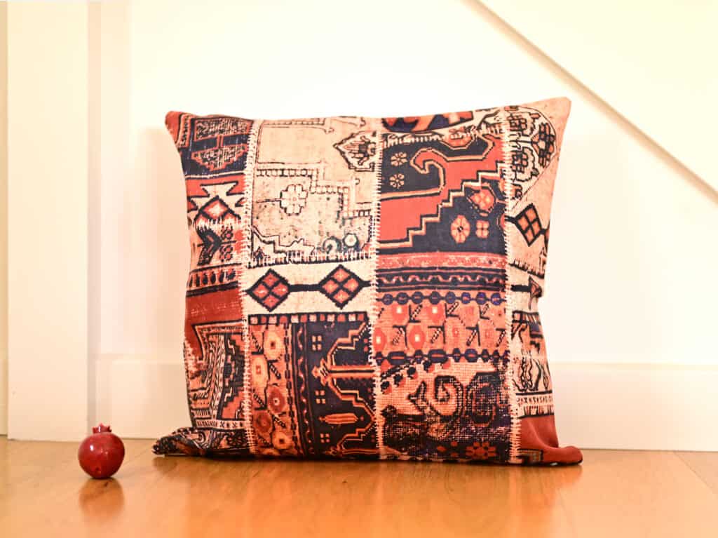 Pars heritage brown cushion
