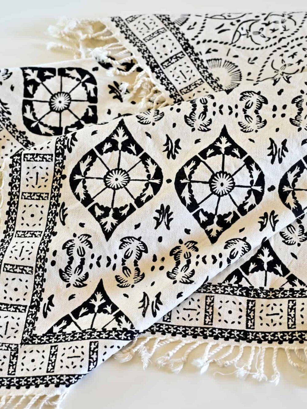 Lila100*100 Hand-Blocked Tablecloth