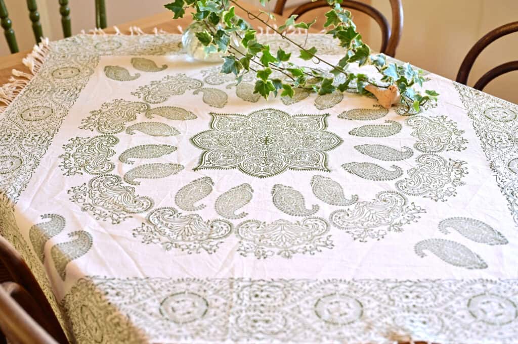 green hand-blocked 100*100 tablecloth 