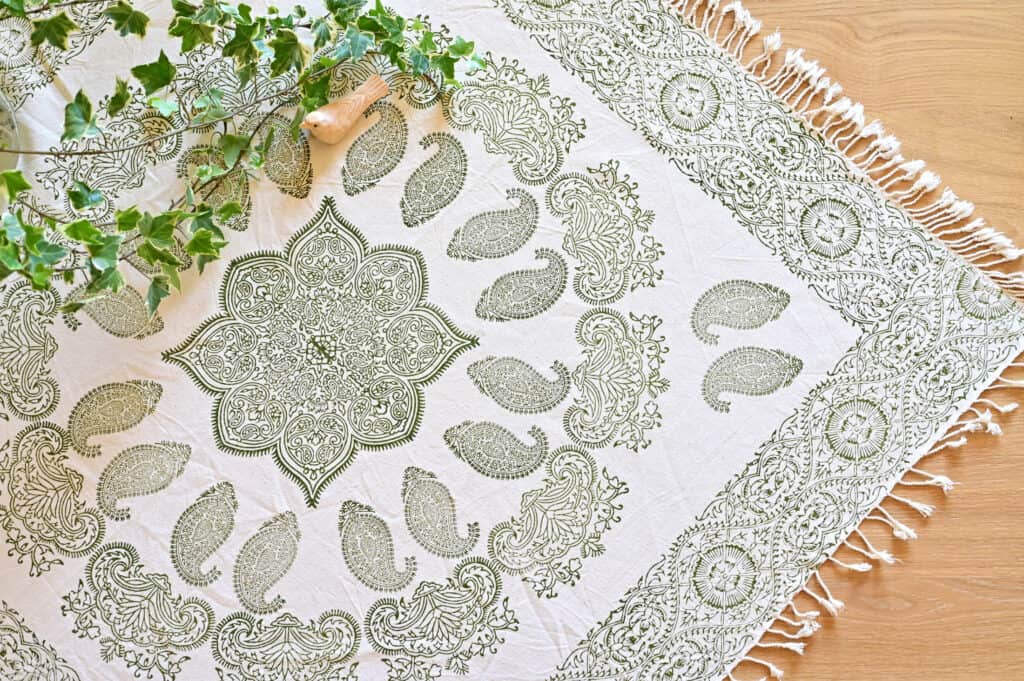 green hand-blocked 100*100 tablecloth 