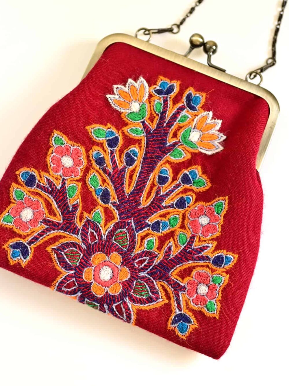 Dark Red Embroidered clutch پته