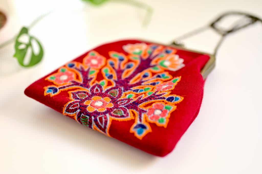 Dark Red Embroidered clutch پته