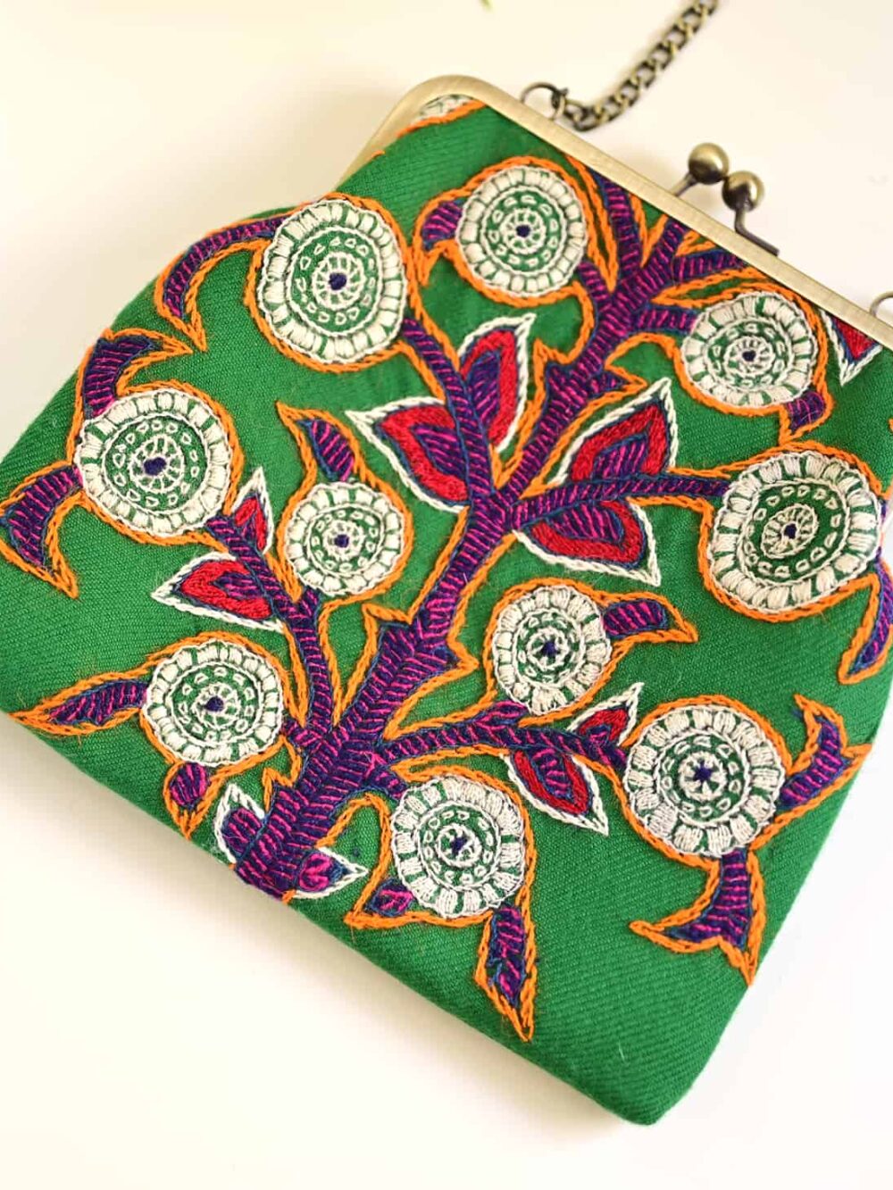 Green Embroidery (پته) clutch