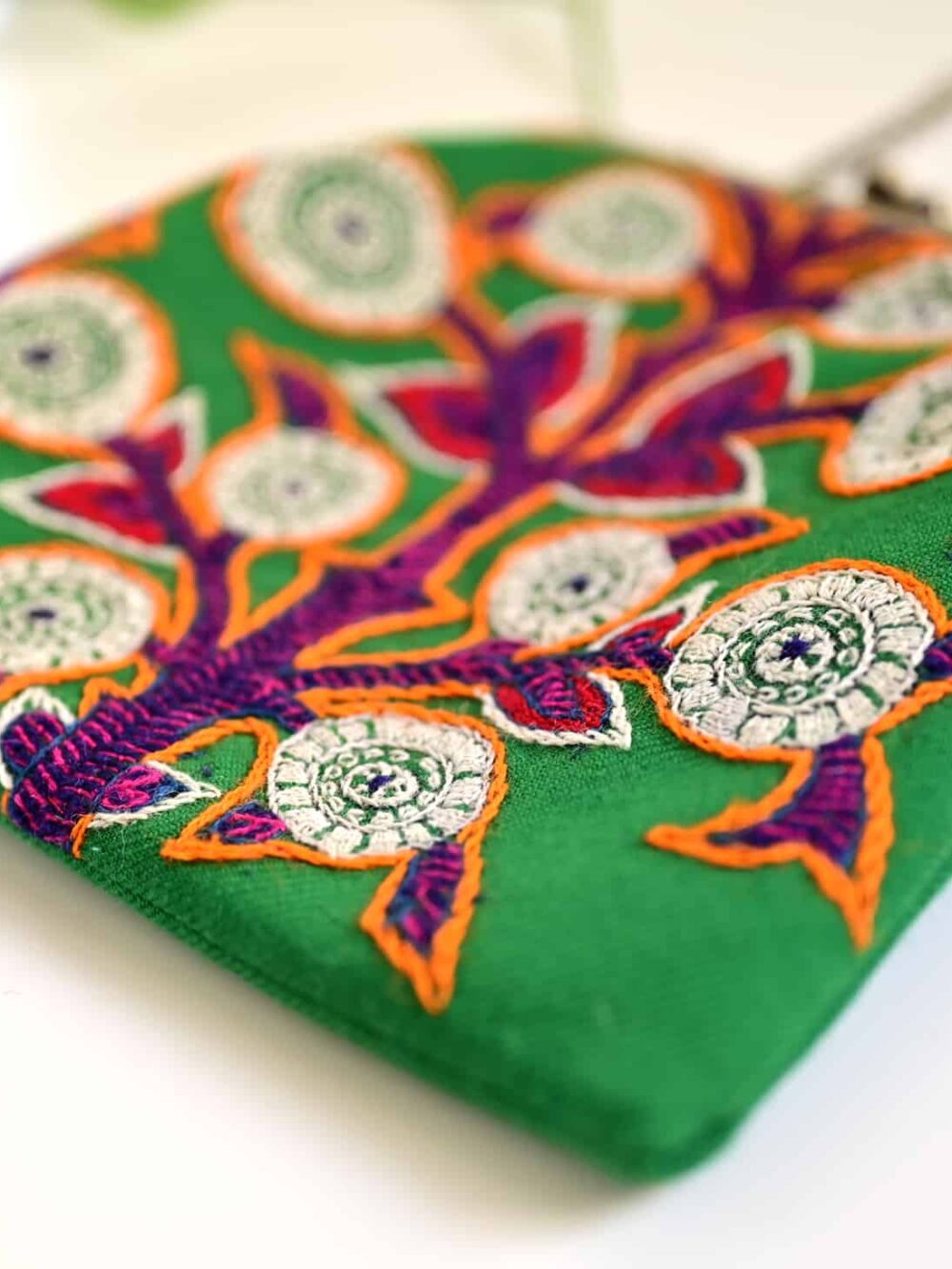 Green Embroidery (پته) clutch