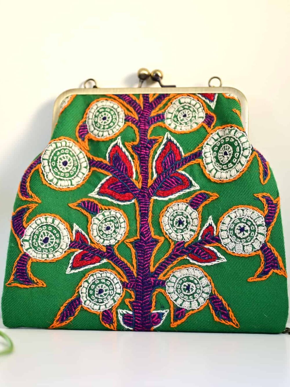 Green Embroidery (پته) clutch