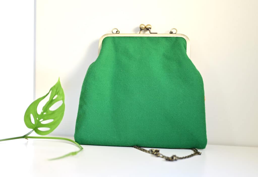 Green Embroidery (پته) clutch
