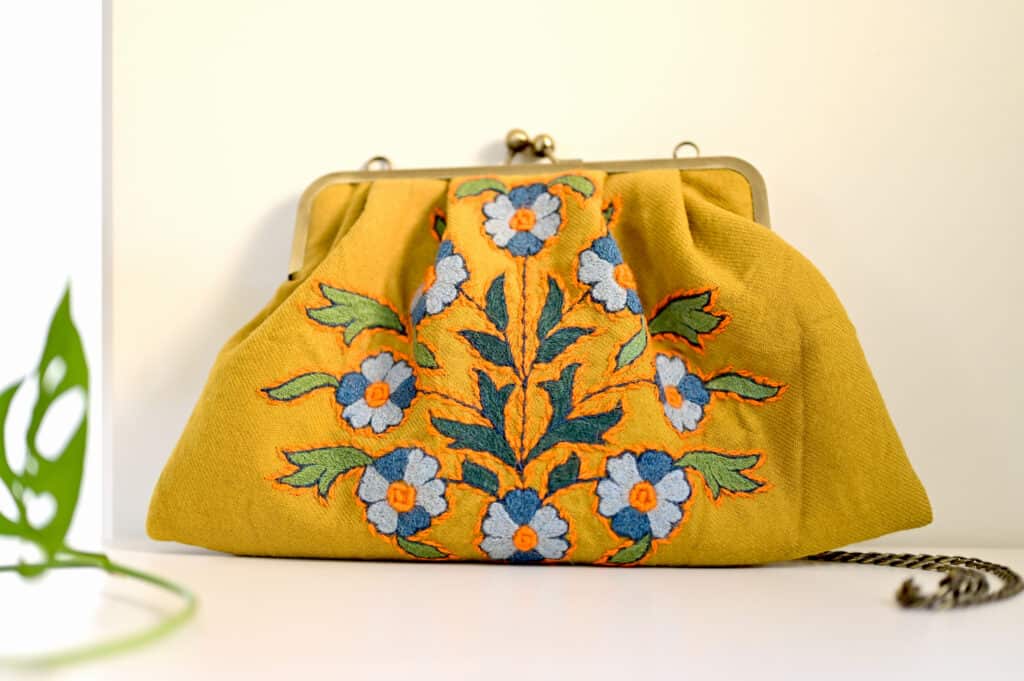 Yellow Embroidery (پته) clutch
