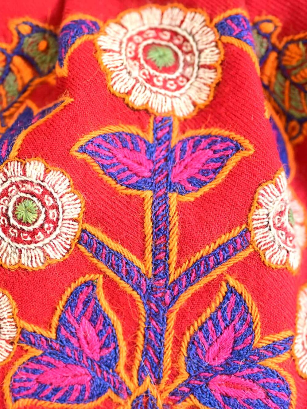 Red Embroidery (پته) clutch