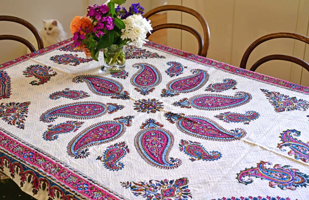 Pink Runner Tablecloth (قلمکار)