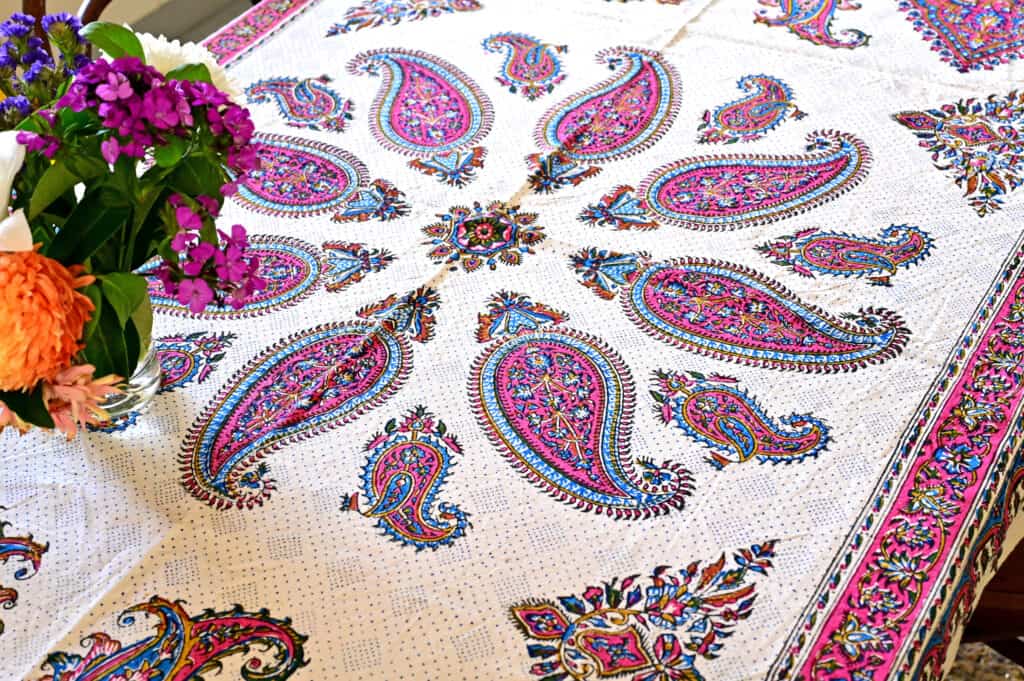 Pink Runner Tablecloth (قلمکار)