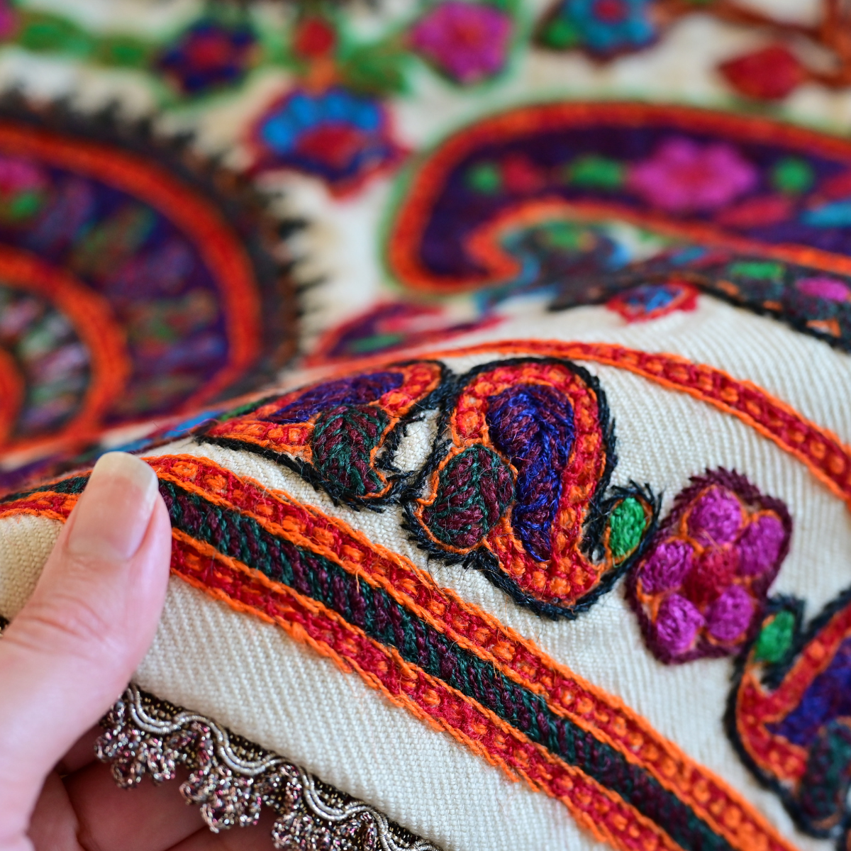 Hand-Embroidered Pateh (پته دوزی) Tablecloth 89×89 cm